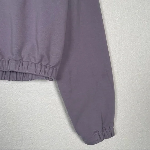Ilus Idol Cropped Pullover in Purple Dove - Picture 5 of 8